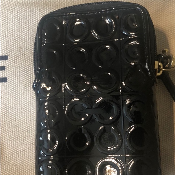 Coach wristlet - Picture 1 of 1